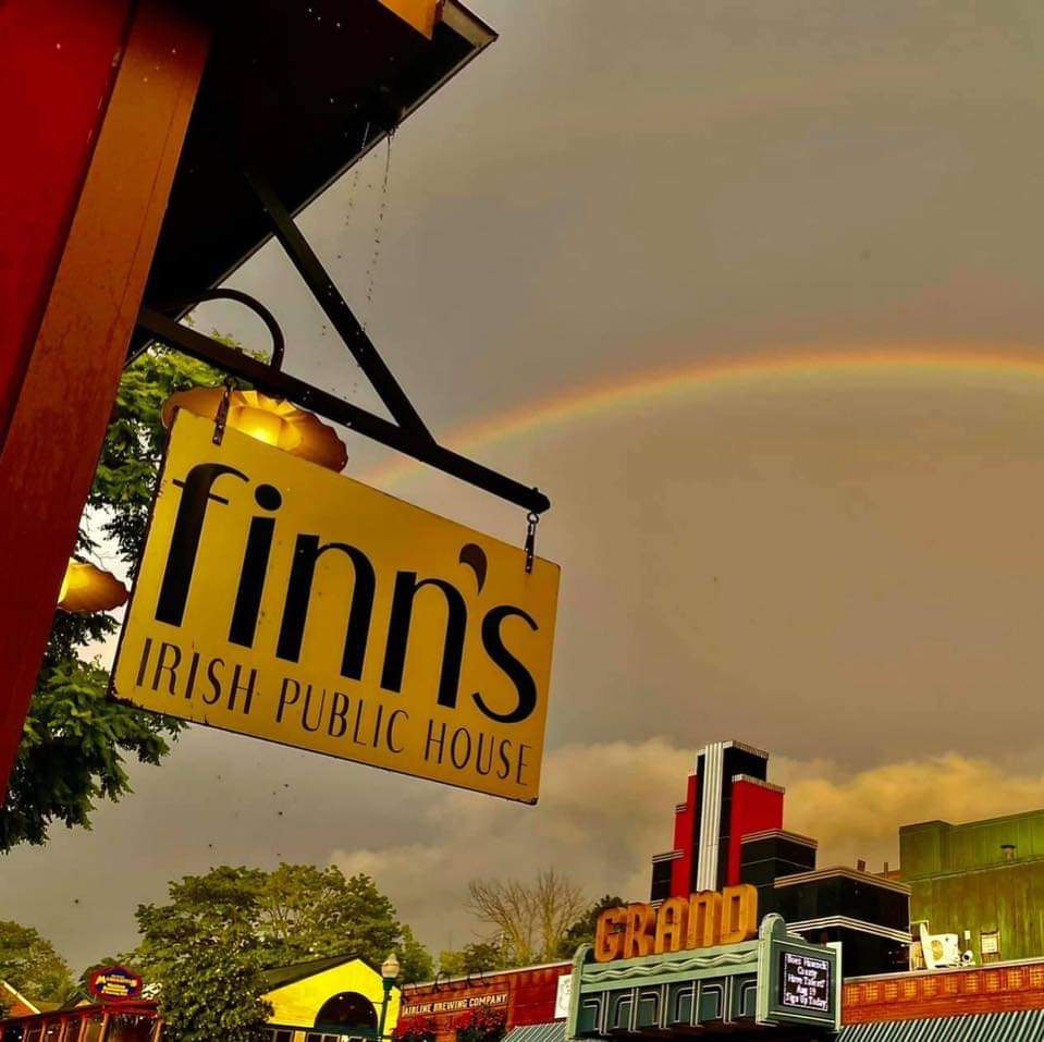 Finn's Irish Pub | where to eat in Ellsworth, Maine